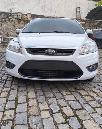 FORD FOCUS 1.6 GL 16V FLEX 4P MANUAL FORD FOCUS 1.6 GL 16V FLEX 4P MANUAL